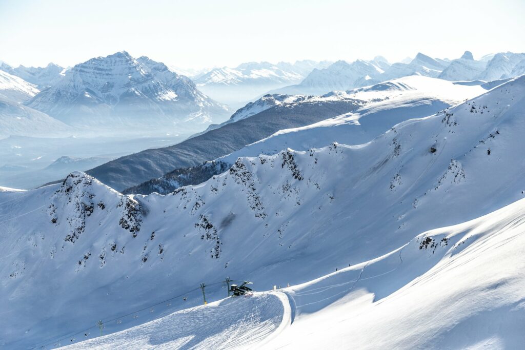 SkiSnowboard_MarmotBasin_CRMikeGere-JasperPhotoTours-custom